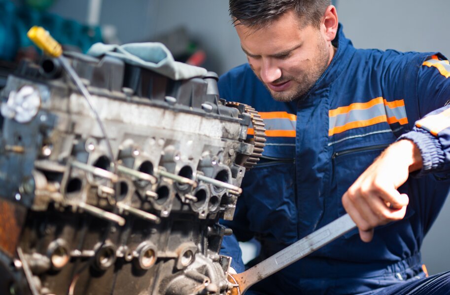 DTT industrial workshop in Jubail used for equipment inspection and overhaul